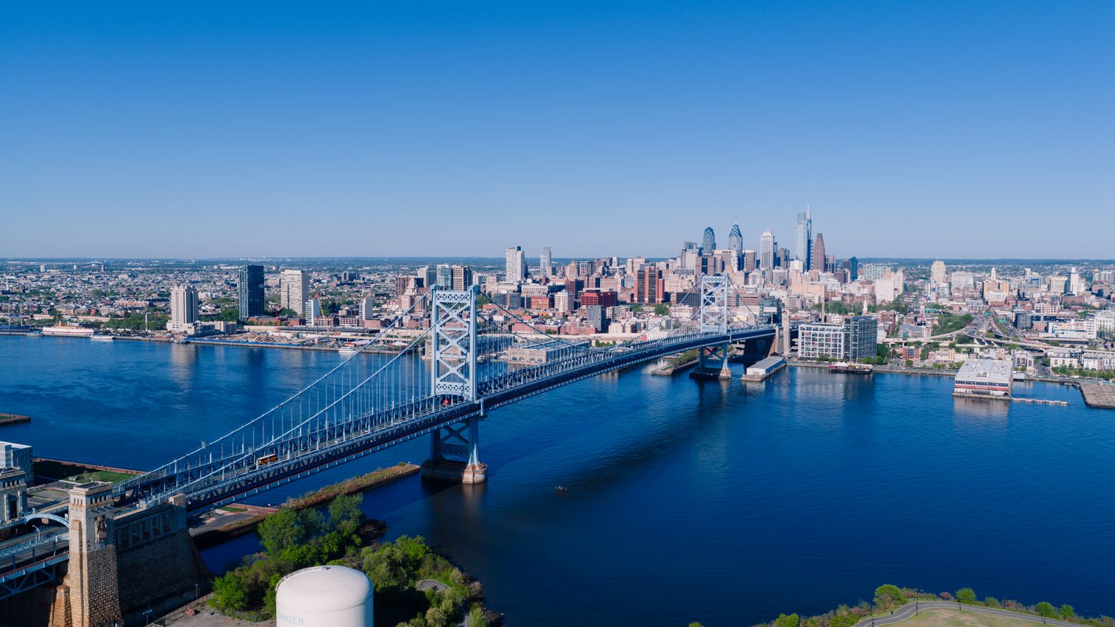 The Philadelphia waterfront and the Benjamin Franklin Bridge
